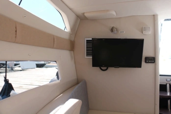 Sprzedam łódź motorową Bayliner C8 (2022) - zdjęcie 9