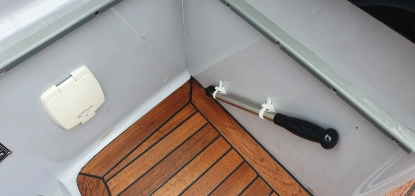 Łódź mazury 670 z Silnikiem Evinrude 200 Stan BDB - zdjęcie 16