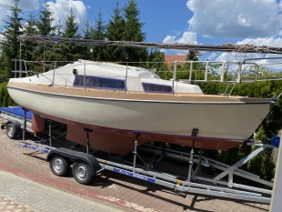 Sprzedam jacht żaglowy KOMPROMIS 720 z przyczepą – Gotowy do żeglugi! - zdjęcie 16