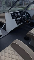 łódź motorowa 5,2 m z silnikiem Ford OMC 2,3 litra - zdjęcie 9