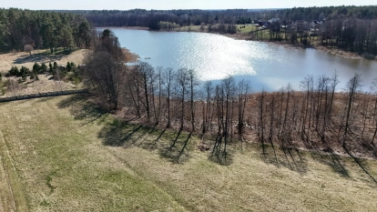 Działka z linią brzegową jeziora Wygryny w Wygrynach - zdjęcie 10