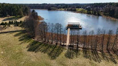 Działka z linią brzegową jeziora Wygryny w Wygrynach - zdjęcie 1