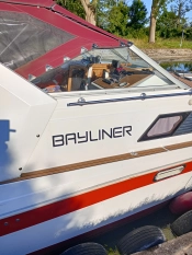 Łódź motorowa Baylinner 3255, stan idealny, sprzedam - zdjęcie 6