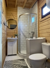 Domek z jacuzzi na działce budowlanej - Radzieje - zdjęcie 11