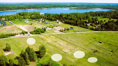 Pilchy -DZIAŁKI REKREACYJNE NAD JEZIOREM ROŚ warunki zabudowy budynek 66,75 m² pow zabudowy - zdjęcie 3