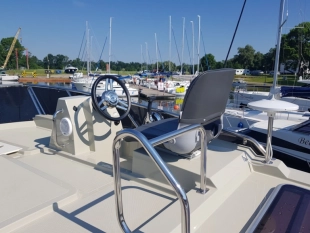 Sprzedam BALT 1018 TYTAN flybridge - zdjęcie 2