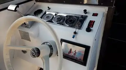 Jacht Łódz kabinowa Hatra USA V8 - zdjęcie 9