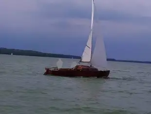 Jacht mahoniowy Jollenkreuzer 16 oldtimer 1960 r klasyk drewniany przyczepa - zdjęcie 6