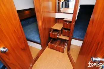 Jacht Nautiner 38 – „Nierdzwny” stan bdb, bogate wyposażenie - zdjęcie 9