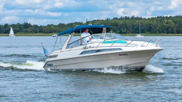 Rejsy luksusowym Windy 900 (8-9 osób)