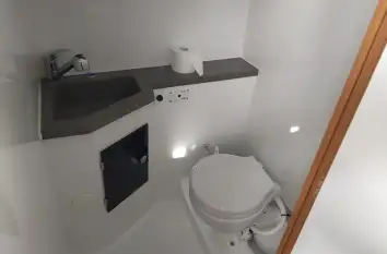 Sprzedam jacht houseboat Stillo 30 - zdjęcie 5