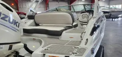 CROWNLINE E215XS - zdjęcie 9