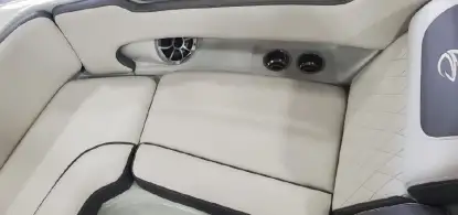 CROWNLINE E215XS - zdjęcie 4