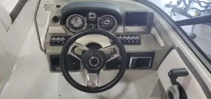 CROWNLINE E215XS - zdjęcie 2