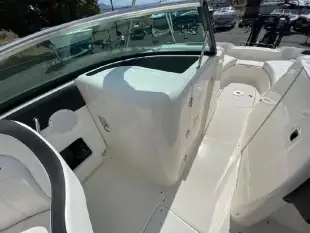 SEA RAY 260 SUNDECK - zdjęcie 6