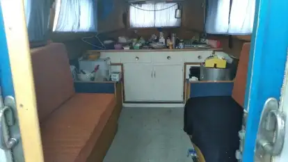 Łódź motorowa - do remontu - zdjęcie 4