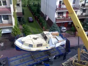 Łódź motorowa - do remontu - zdjęcie 3