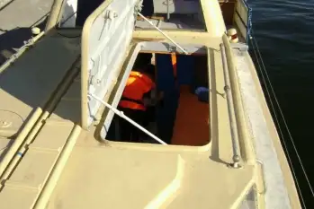 Łódź motorowa - do remontu - zdjęcie 5