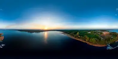 Jeziora Przystań i Mamry, port Trygort, zachód słońca