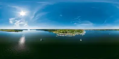 Port Bocianie Gniazdo i jezioro Ryńskie
