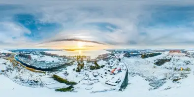 Zachód słońca nad jeziorem Święcajty