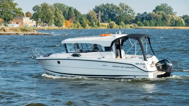 Parker 800 Weekend