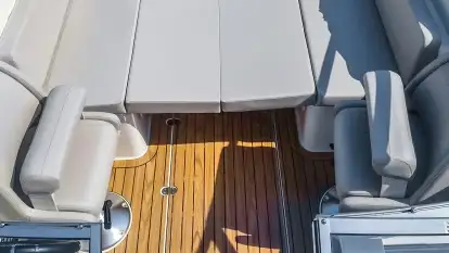 QUICKSILVER 645 ACTIV CABIN