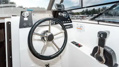 NAUTIC 900
