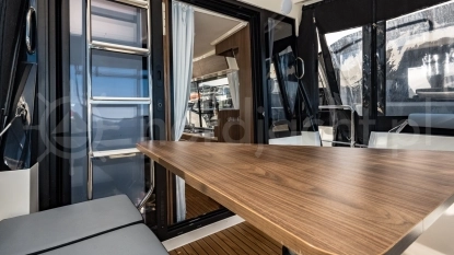 SUNCAMPER 35 FLYBRIDGE