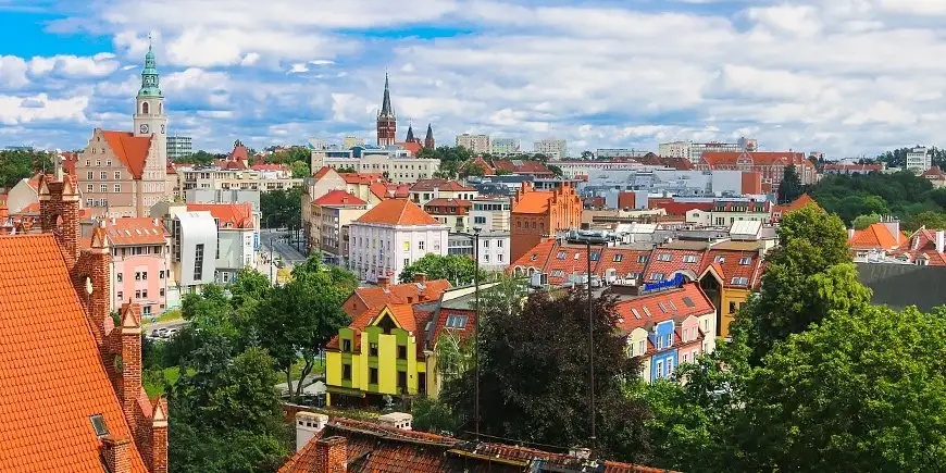 miasto, które nie leży na Mazurach, choć często turyści myślą, że leży?