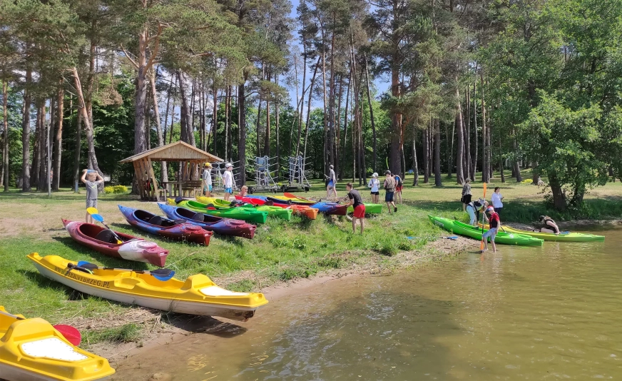Leśna Przystań Węgorzewo – mazurska perła z własną linią brzegową