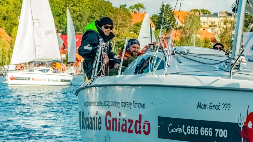 Szkoła Żeglarstwa i Sportów Motorowodnych „Bocianie Gniazdo” w Rynie – szkolenia na Mazurach