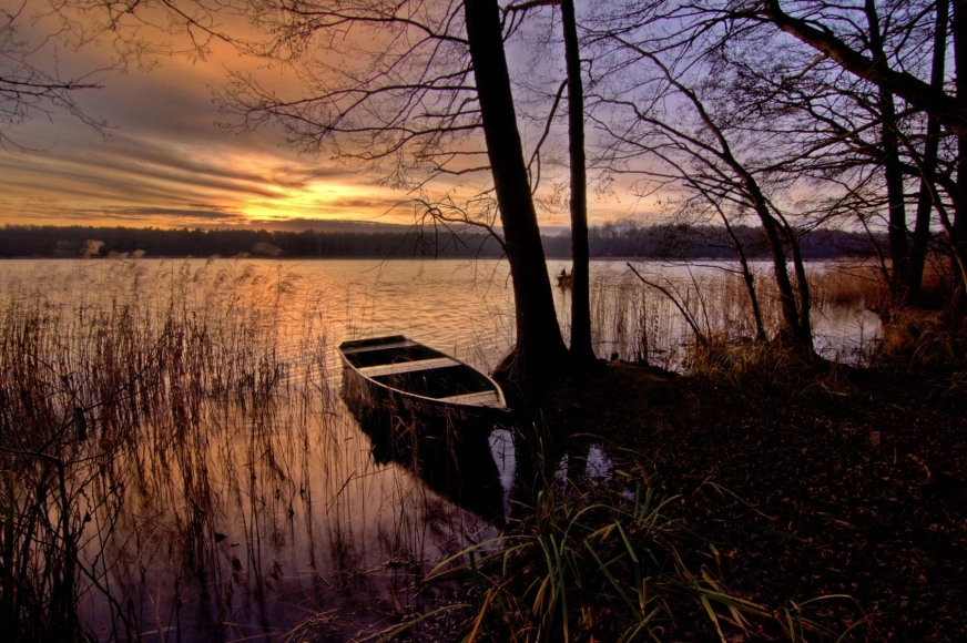Mazury poza sezonem – złota jesień z dziećmi nad wodą