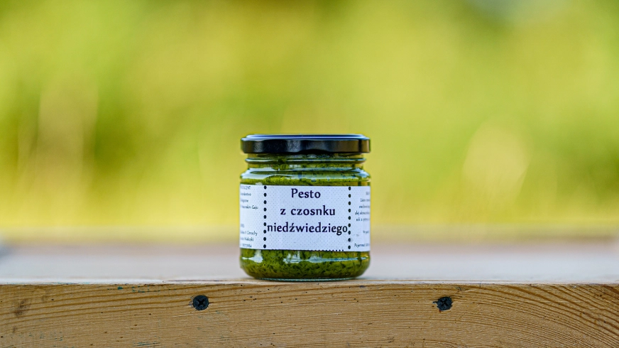 Pesto z ekologicznych liści czosnku niedźwiedziego w słoiku 200 ml
