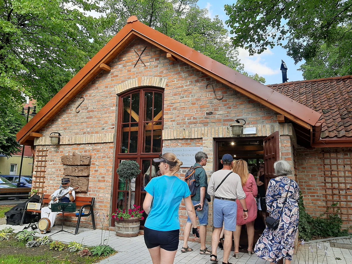 Miejsce sztuki na Mazurach. Otwarcie Galerii Schron w Giżycku