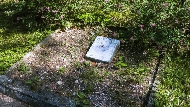 Cmentarz Żołnierzy Radzieckich - zdjęcie 8