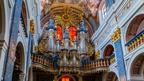 Sanktuarium Maryjne Święta Lipka - zdjęcie 1