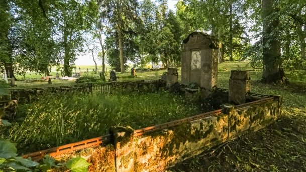 Zabytkowy Cmentarz Ewangelicki - zdjęcie 3