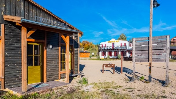 Miasteczko westernowe - Mrongoville - zdjęcie 10