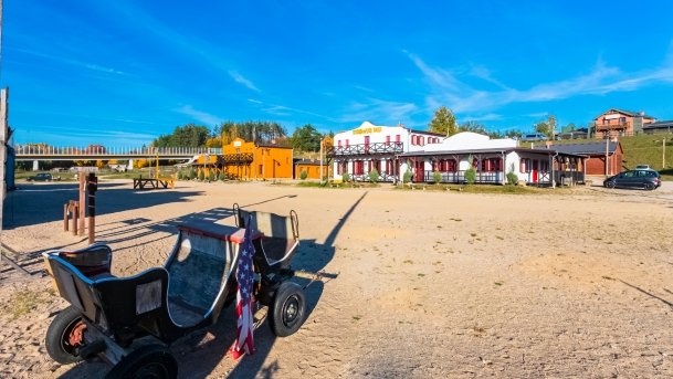 Miasteczko westernowe - Mrongoville - zdjęcie 7