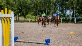 Stadnia Koni Kierzbuń