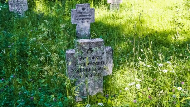 Cmentarz Wojenny - zdjęcie 19