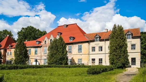 Pałac rodu Lenhdorffów - zdjęcie 5