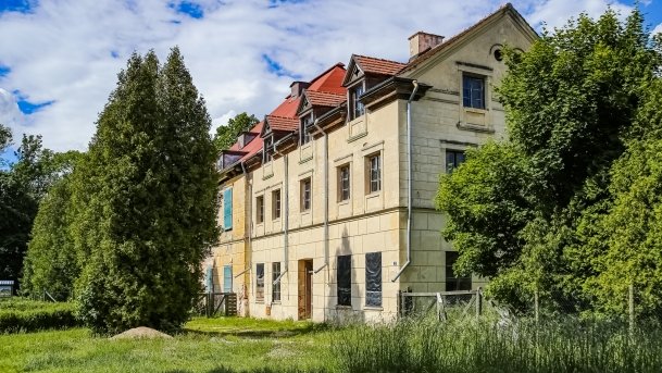 Pałac rodu Lenhdorffów - zdjęcie 4