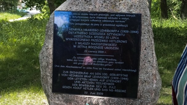 Pałac rodu Lenhdorffów - zdjęcie 2