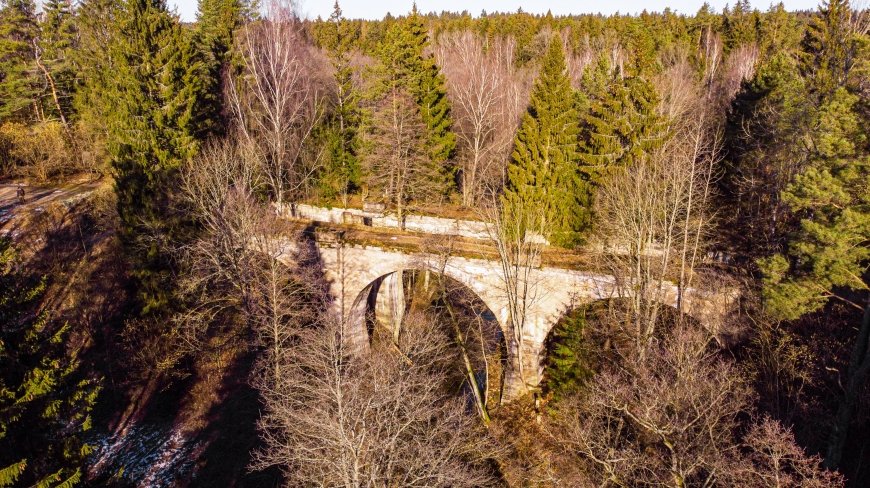 Mosty Kolejowe Botkuny - zdjęcie 1