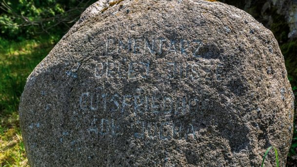 Stary cmentarz - zdjęcie 16