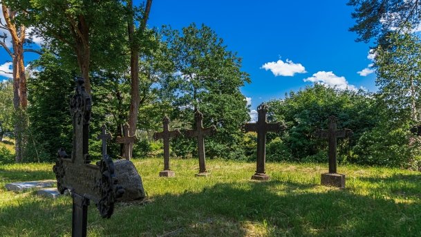 Stary cmentarz - zdjęcie 5