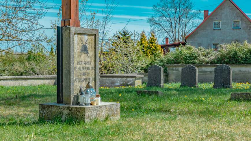 Cmentarz Wojenny z I w.ś. Marcinowa Wola - zdjęcie 1