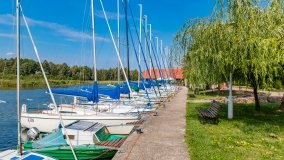 Przystań Jachtowa Hotel Roś